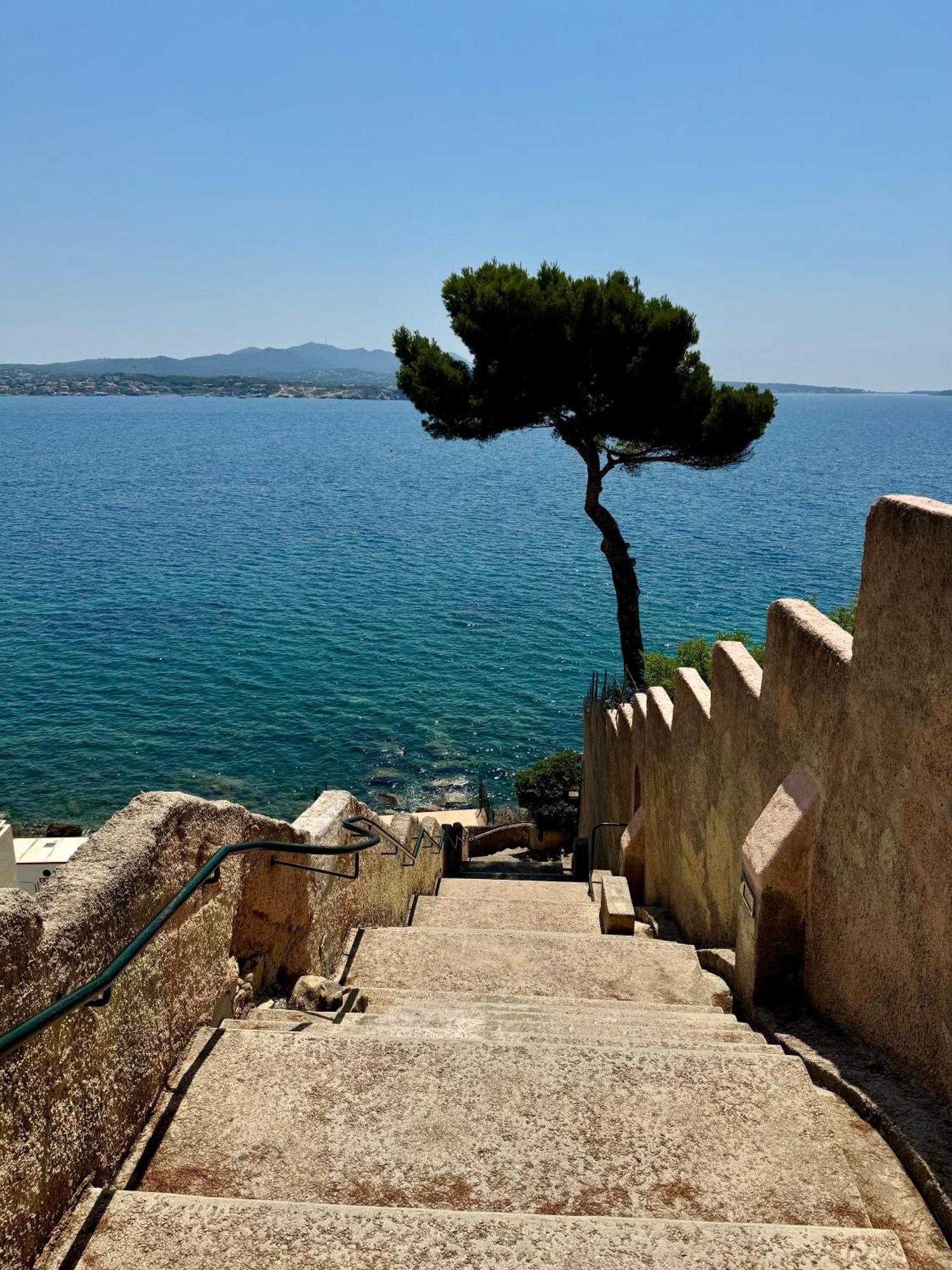 Cocon Comfortable Vue Mer, Clim Et Parking Sanary-sur-Mer Extérieur photo